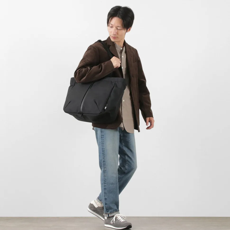 AER / City Tote
