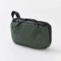 AER / Slim pouch