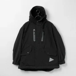 AND WANDER / Fishtail Octa Coat