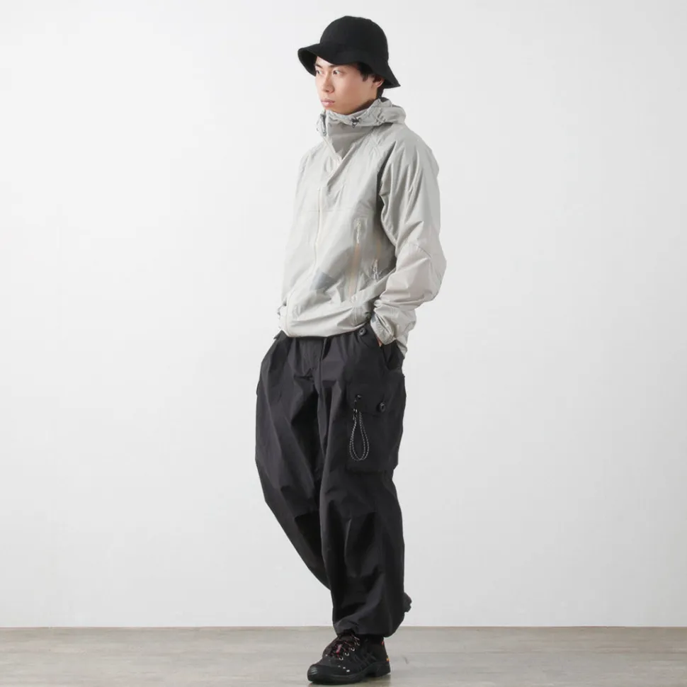 AND WANDER / 3 Layer Ultralight Rain Jacket
