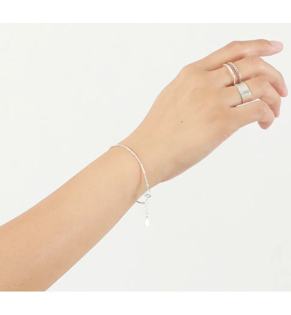 CHALISA T.. / Multi-cut Karen silver beads & tube beads / bracelet
