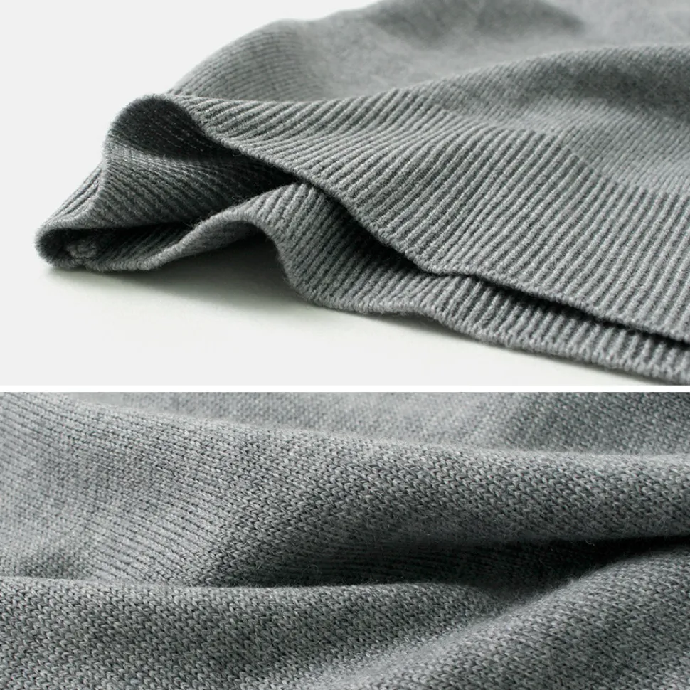 JOHN SMEDLEY / Merino Wool 24 Gauge Crew Neck Knit