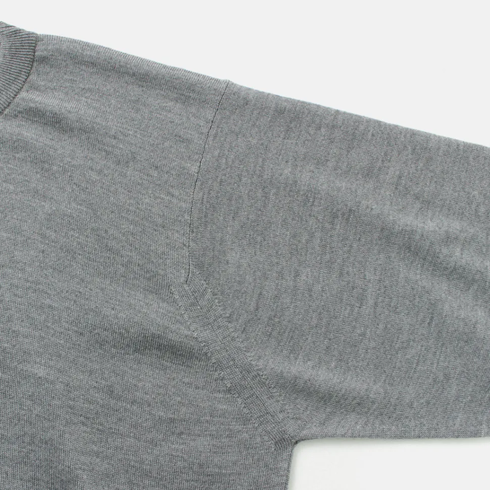 JOHN SMEDLEY / Merino Wool 24 Gauge Crew Neck Knit