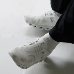 ON / Cloud 5